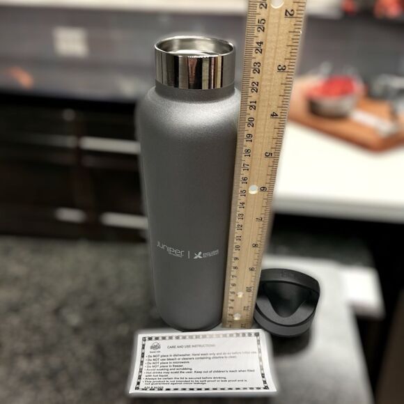 Juniper Premium Drink Bottle l 18 oz. Stainless Steel Double-wall Screw-on lid - Picture 3 of 9